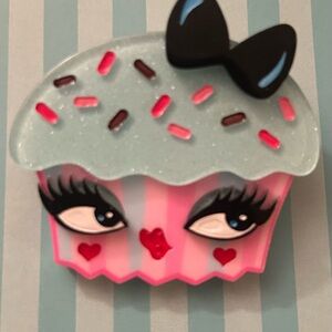 Lipstick & Chrome Cupcake Cutie Brooch
